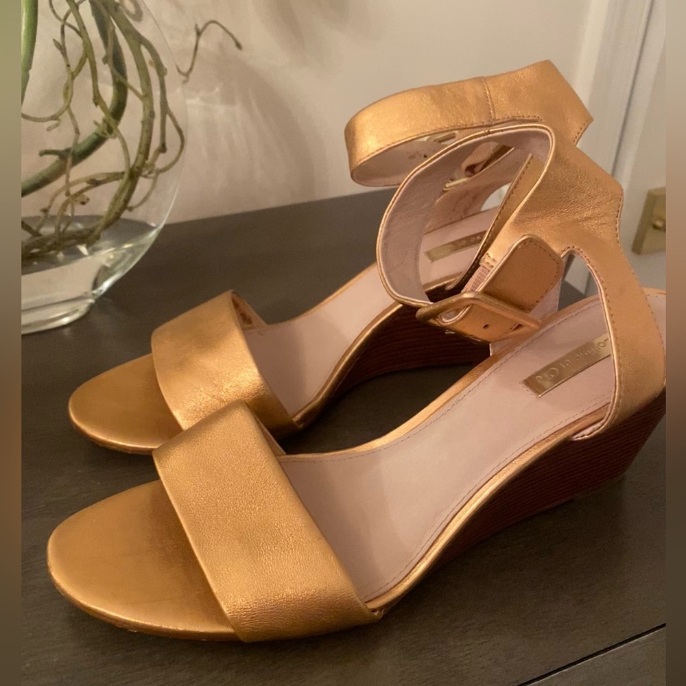 Louise et Cie Rose Gold Leather Wedge Heel Sandal - Sz 10 - worn once!